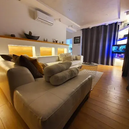 شقة Penthouse Lux *