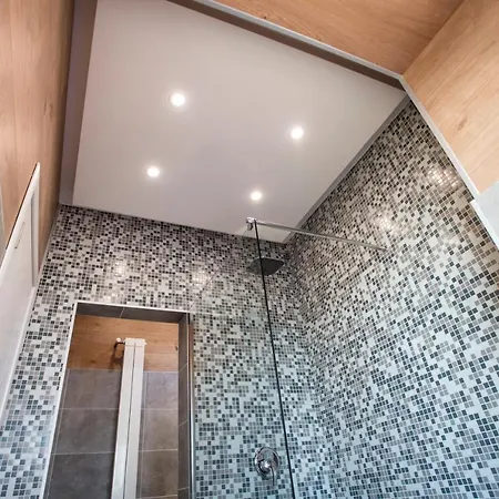 Penthouse Lux بلغراد